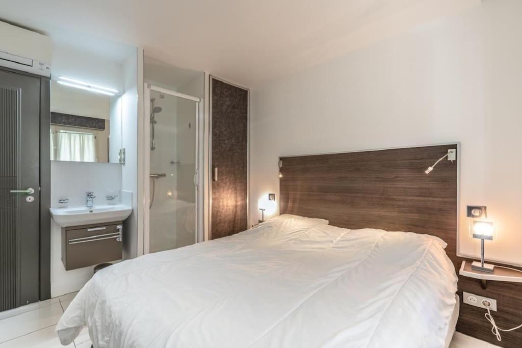 Croisette: 2bdr Apartment Cannes