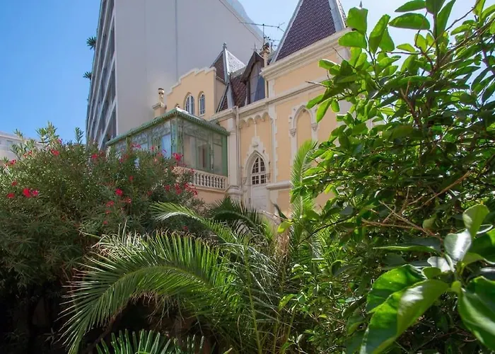 Croisette: 2Bdr Apartment